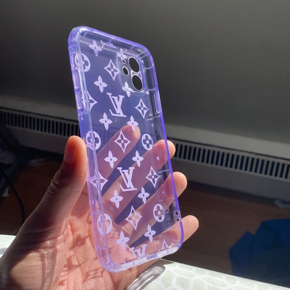 Designer iPhone 11 Case (clear) - Picture 3 of 9